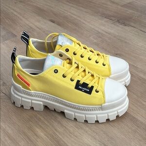 NEW Women’s Palladium Revolt Lo TX Sneakers